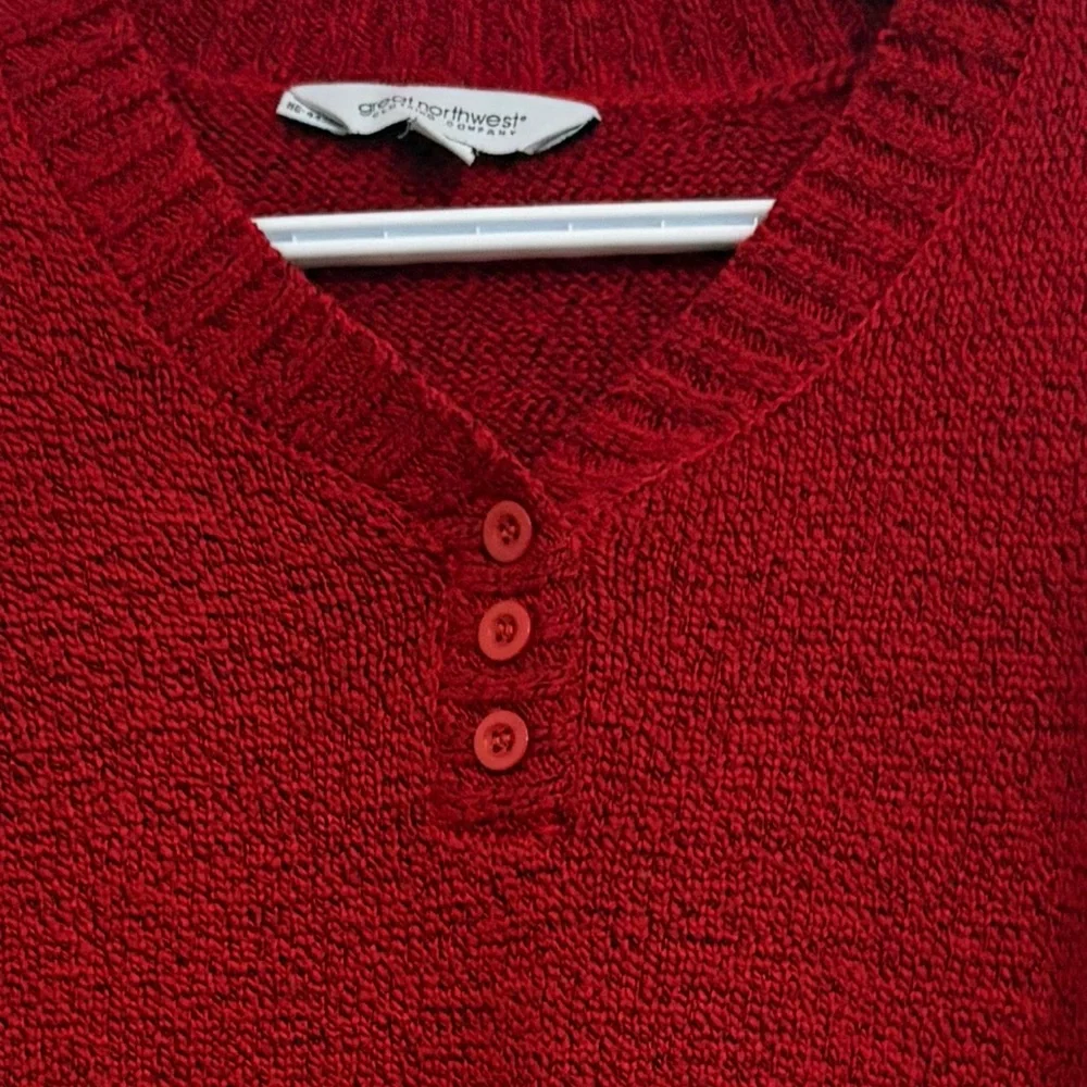 Great Northwest Clothing Company Red V-Neck Sweater - Picture 4 of 4